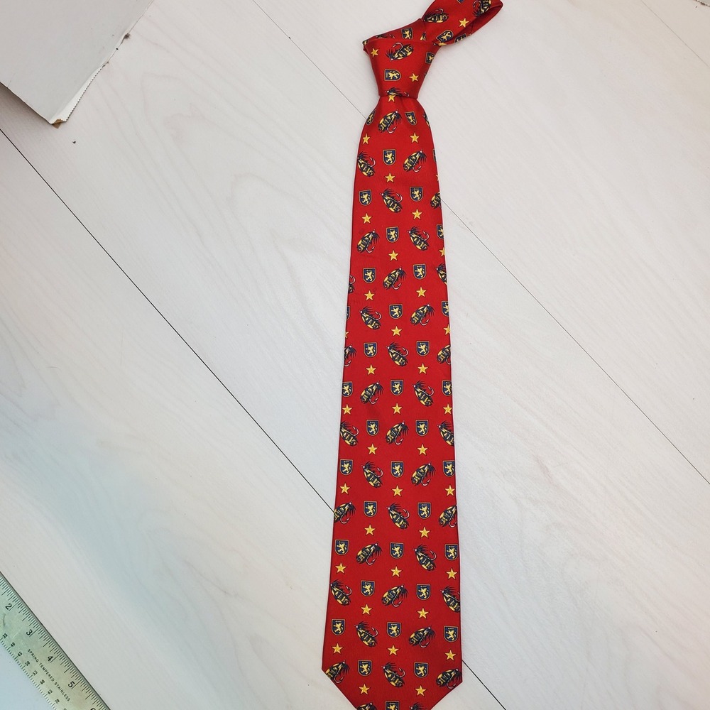 Tommy Hilfiger Mens Red Italian Silk Fishing Fly Crest Star Tie Made in USA Gorp